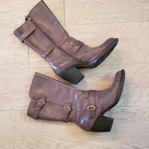 Born boots